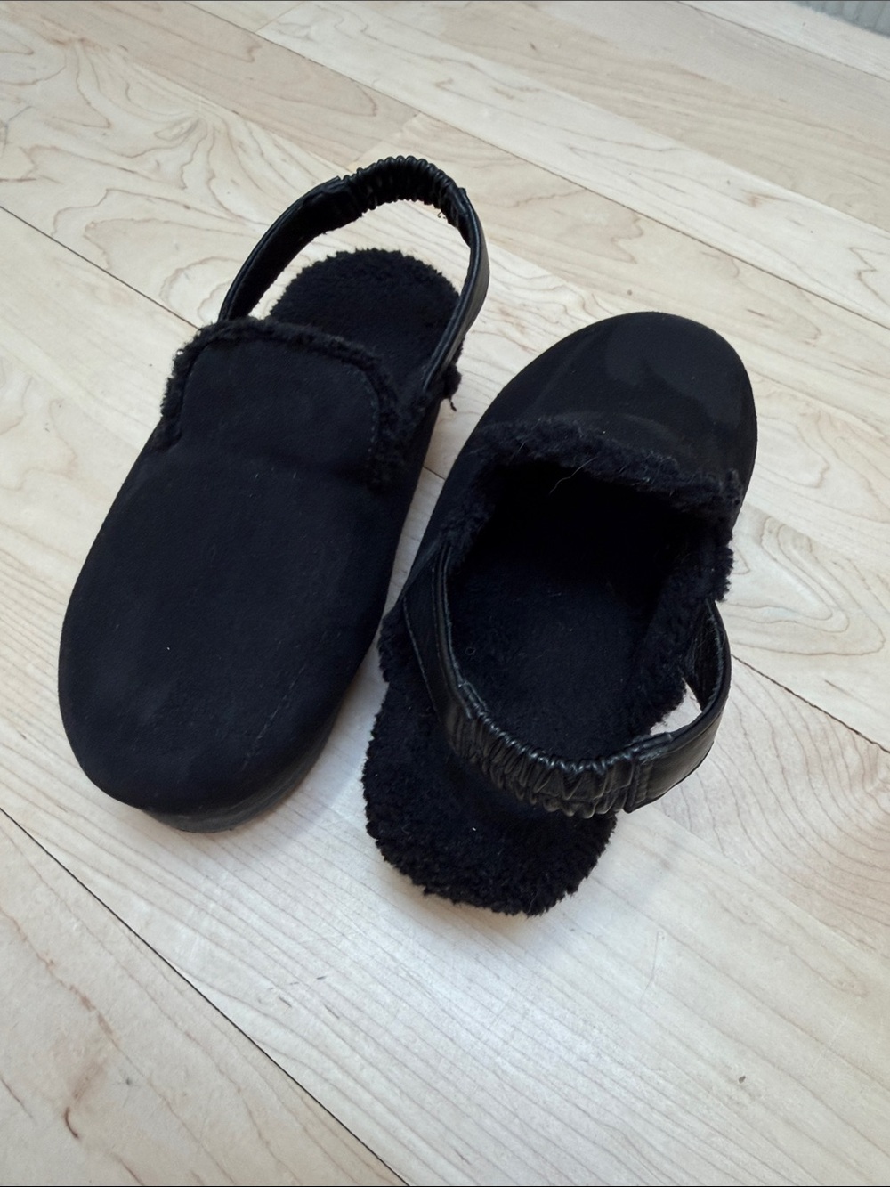 Kids Black Cozy Slip-On Sandals